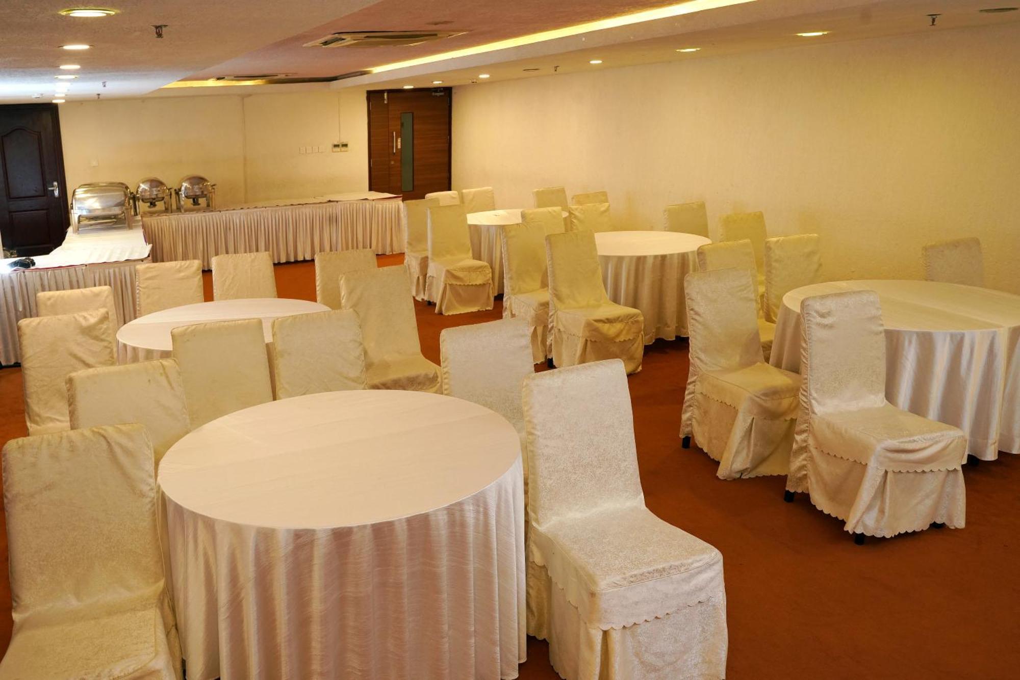 Kga Elite Continental Hotel Tiruvalla Εξωτερικό φωτογραφία