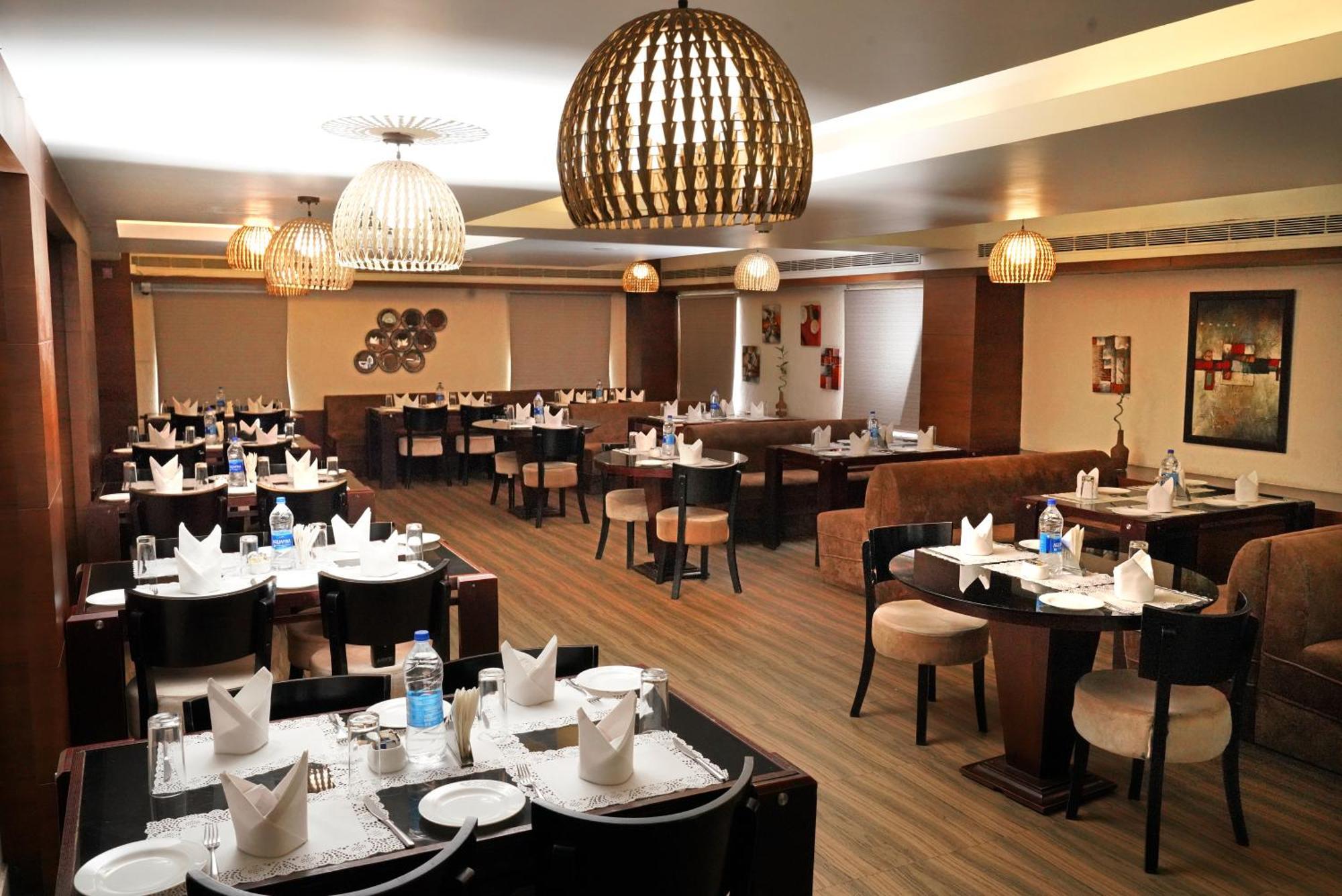 Kga Elite Continental Hotel Tiruvalla Εξωτερικό φωτογραφία