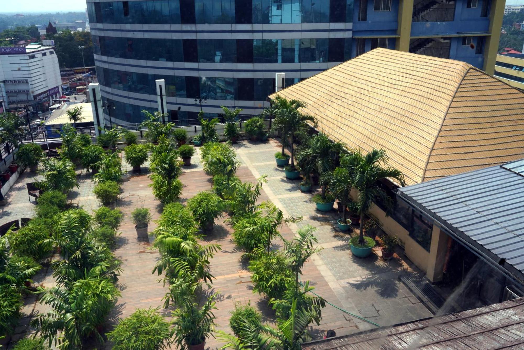 Kga Elite Continental Hotel Tiruvalla Εξωτερικό φωτογραφία