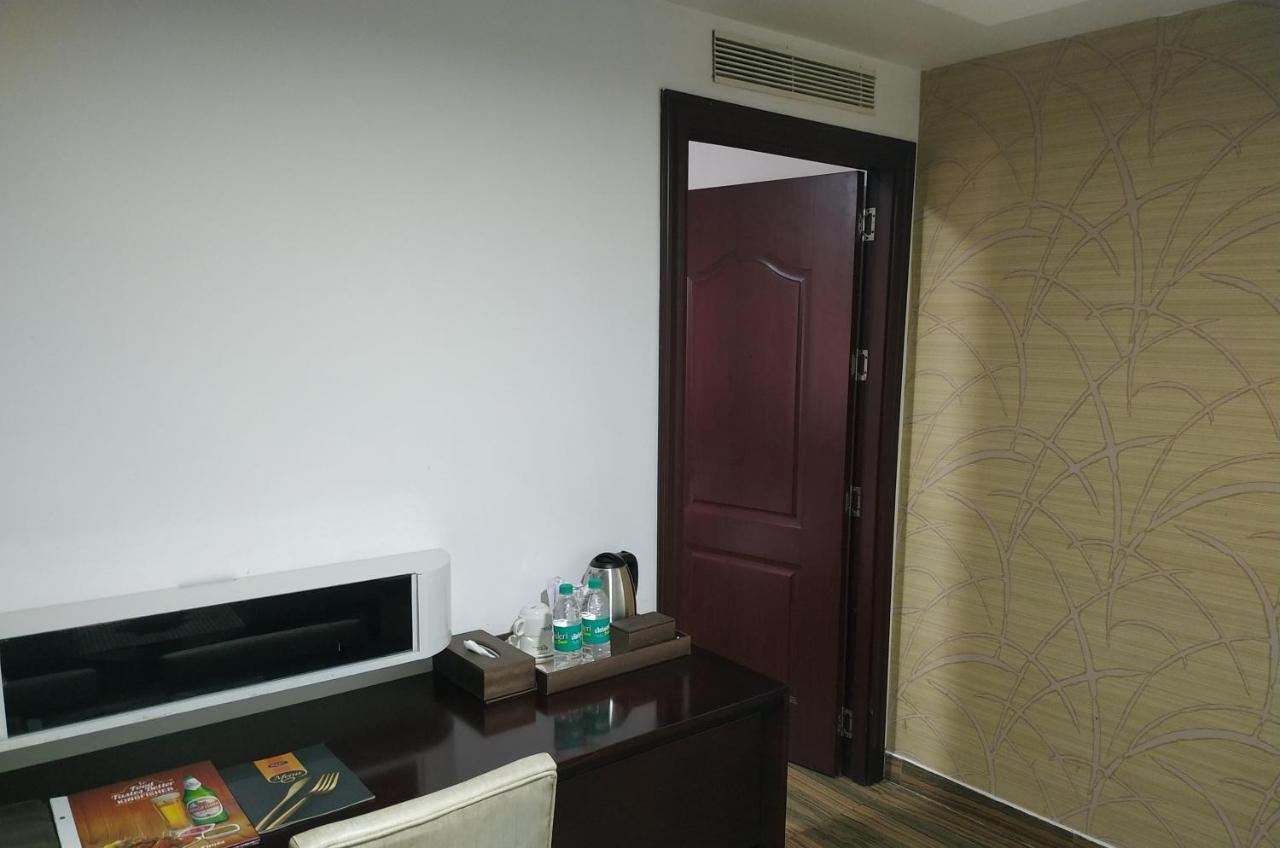 Kga Elite Continental Hotel Tiruvalla Εξωτερικό φωτογραφία