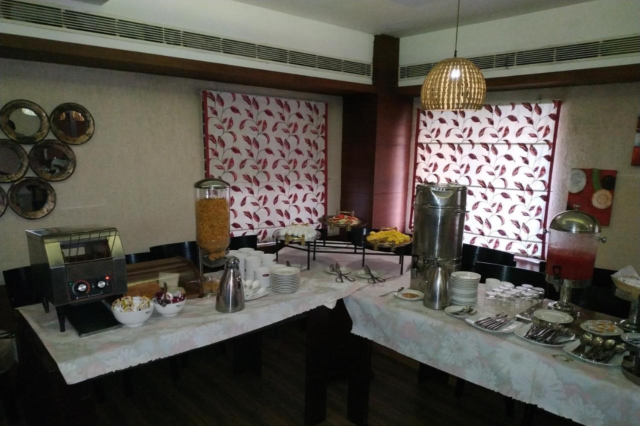 Kga Elite Continental Hotel Tiruvalla Εξωτερικό φωτογραφία
