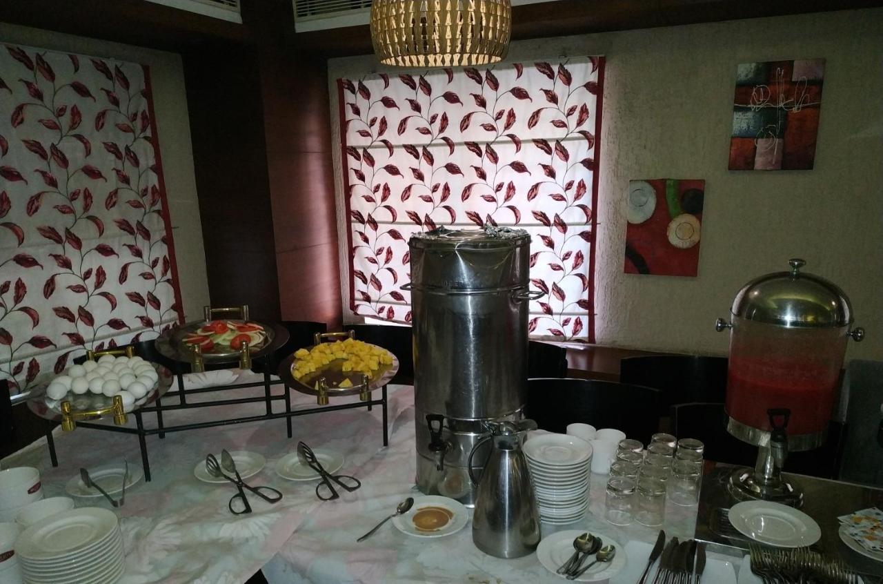 Kga Elite Continental Hotel Tiruvalla Εξωτερικό φωτογραφία