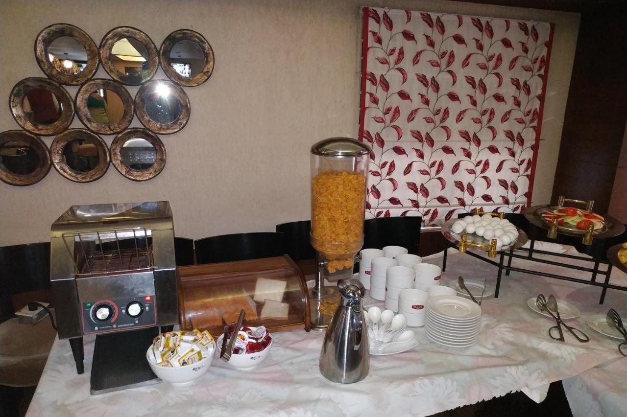 Kga Elite Continental Hotel Tiruvalla Εξωτερικό φωτογραφία