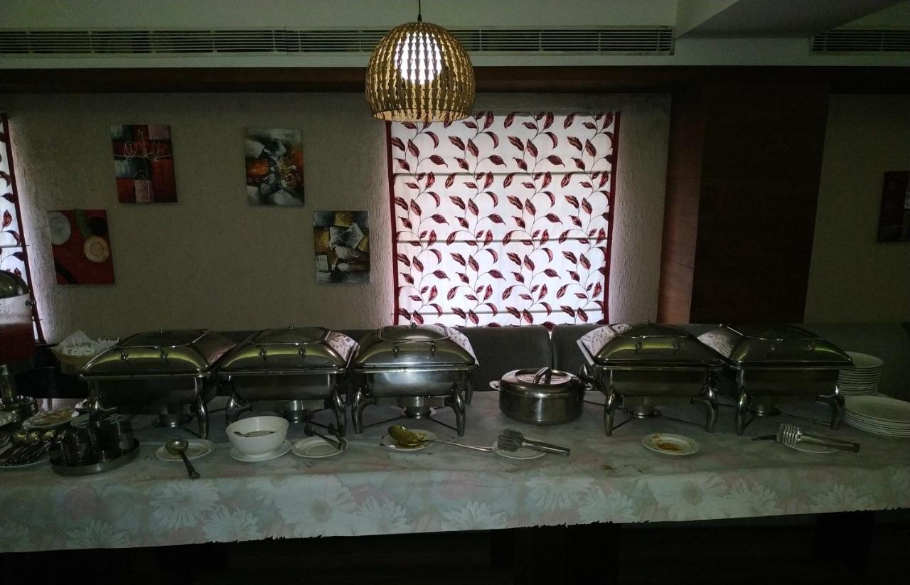 Kga Elite Continental Hotel Tiruvalla Εξωτερικό φωτογραφία