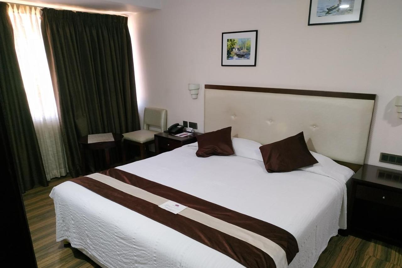 Kga Elite Continental Hotel Tiruvalla Εξωτερικό φωτογραφία